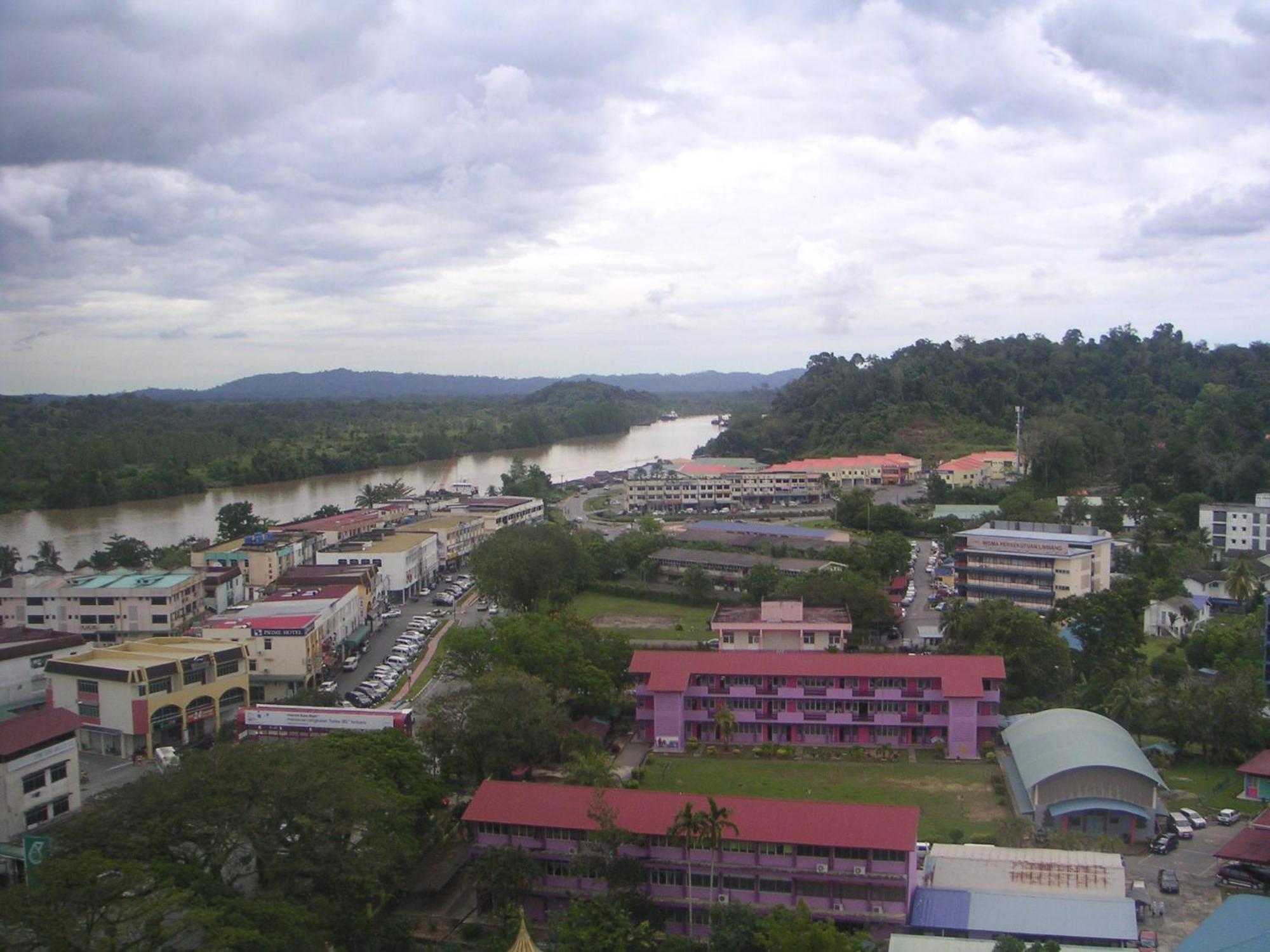 Purnama Hotel Limbang Exterior foto